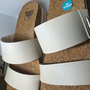 Reef Woman’s Cream Sandals with Cork Footbed